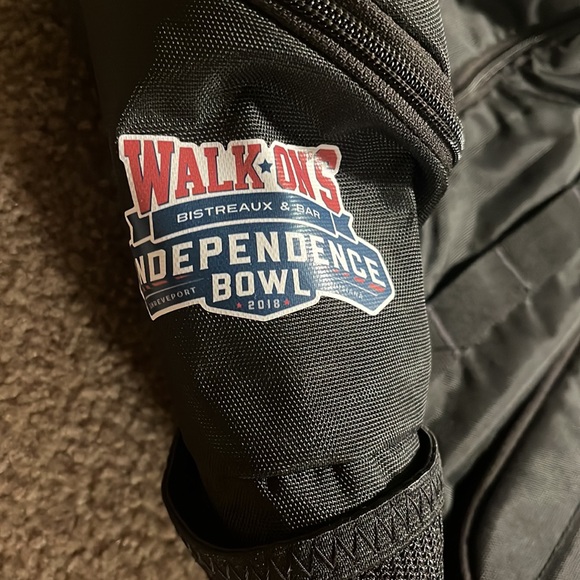 Under Armour Undeniable Black Backpack with Gray Logo - Picture 6 of 10